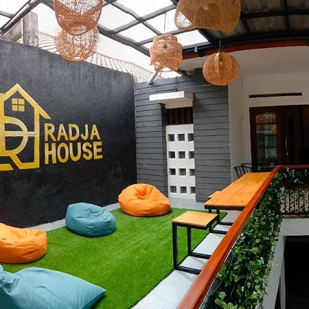 Radja House Cipaku Indah Villa Bandung Exteriör bild