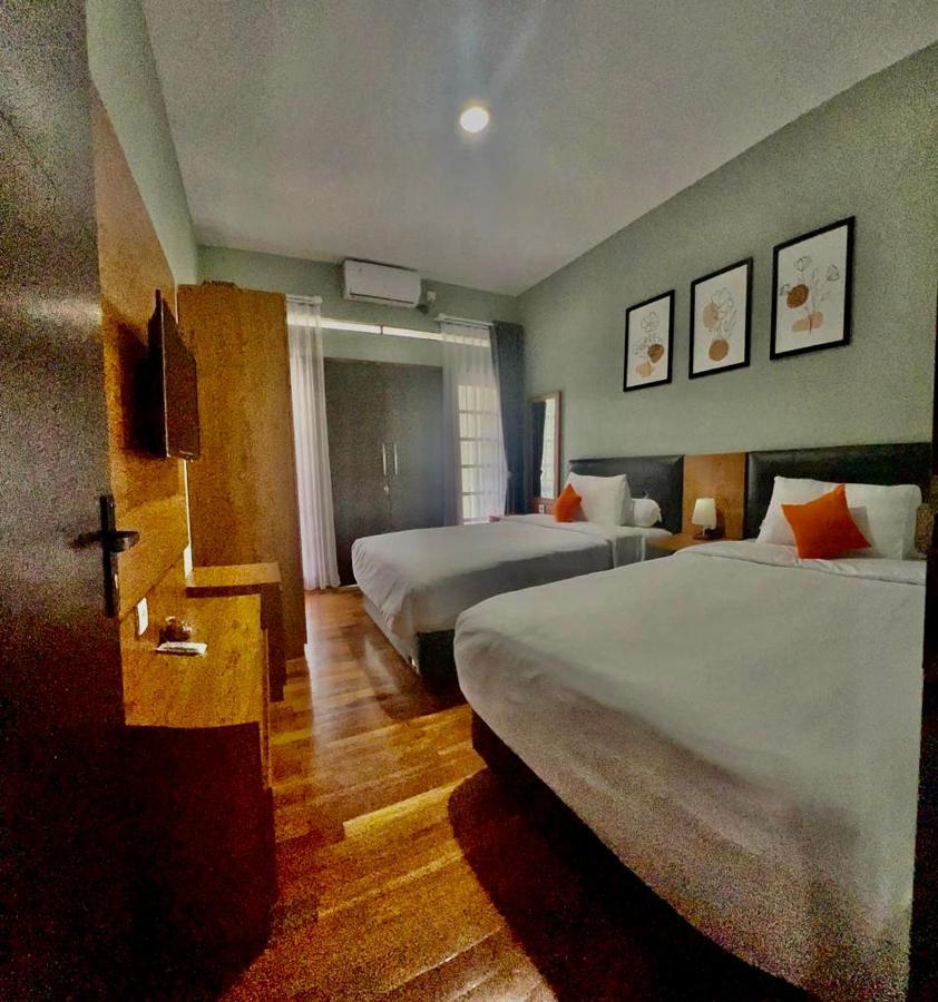 Radja House Cipaku Indah Villa Bandung Exteriör bild