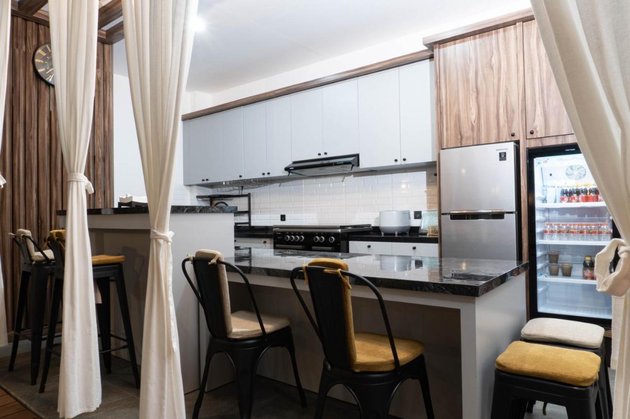 Radja House Cipaku Indah Villa Bandung Exteriör bild
